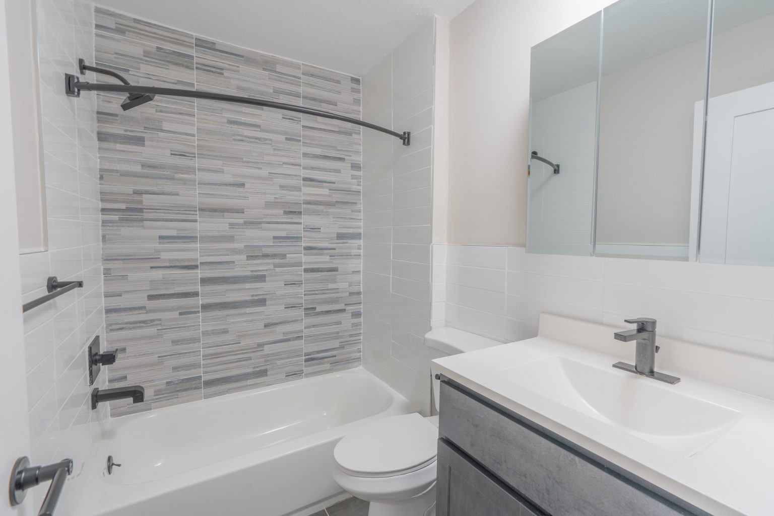 Photos Groveland Manor Apartments